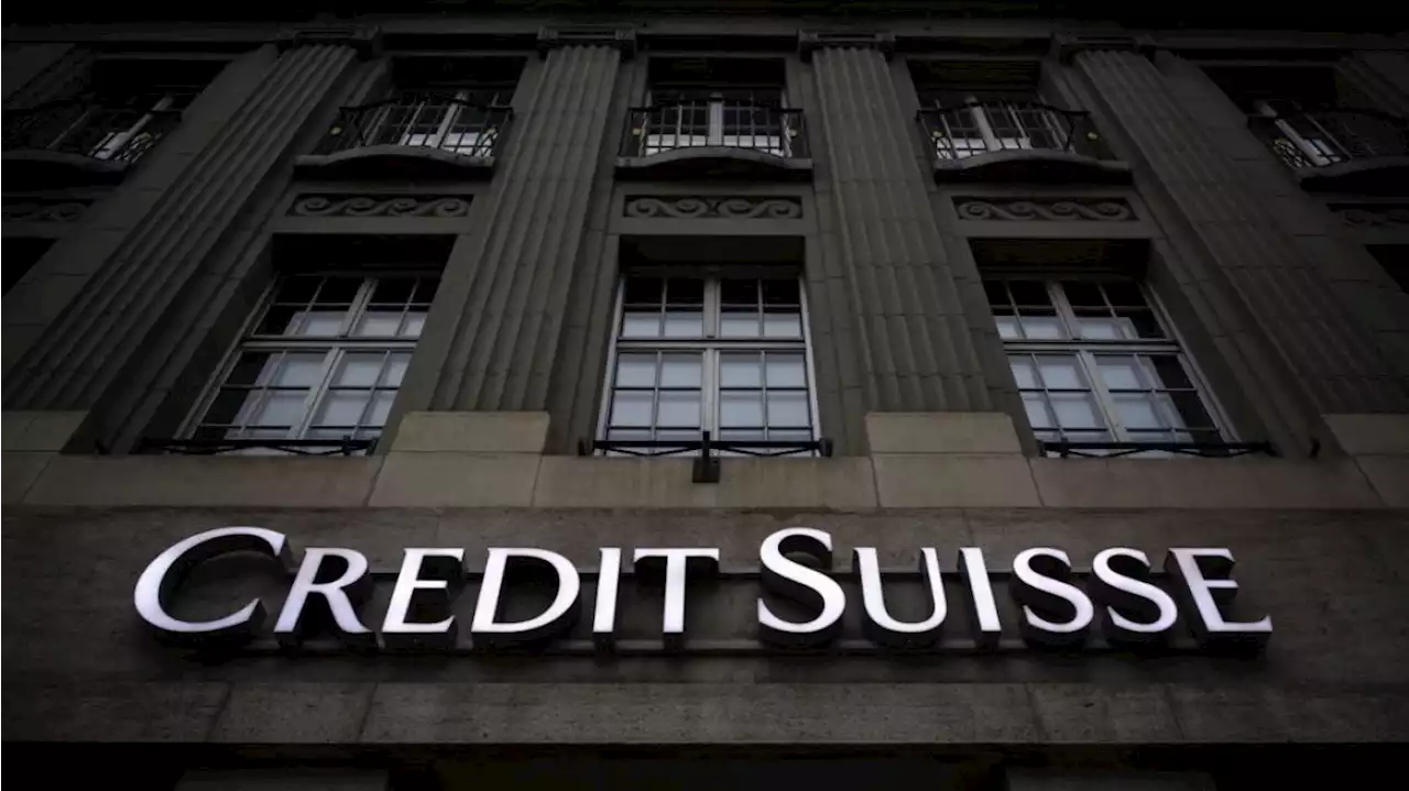 El banco suizo UBS compró a su rival Credit Suisse