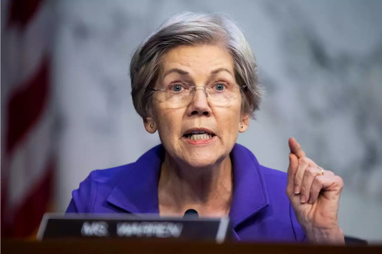 Warren Calls for Investigation into the Fed, Says Powell Has 'Failed' as Chair