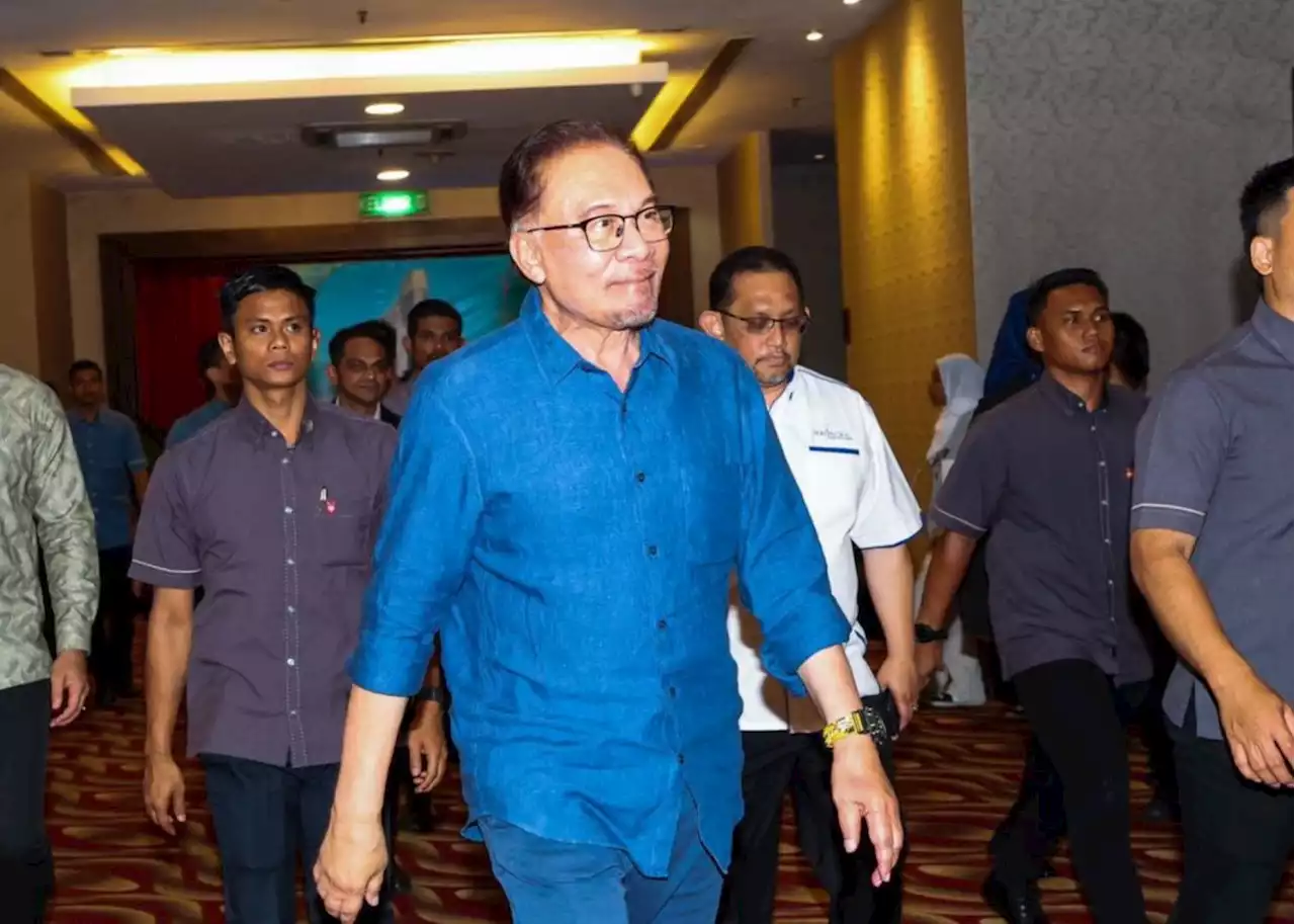 Anwar chairs second Unity Govt secretariat meeting