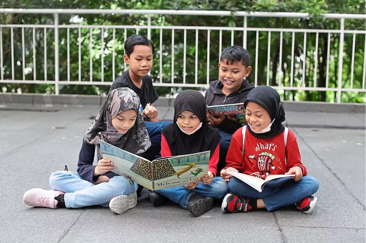 Volunteers needed to help kids read