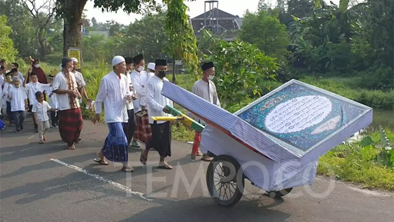 Minggu Terakhir Menjelang Ramadhan, Ribuan Warga Kampung Ambarketawang Gelar Kirab Budaya