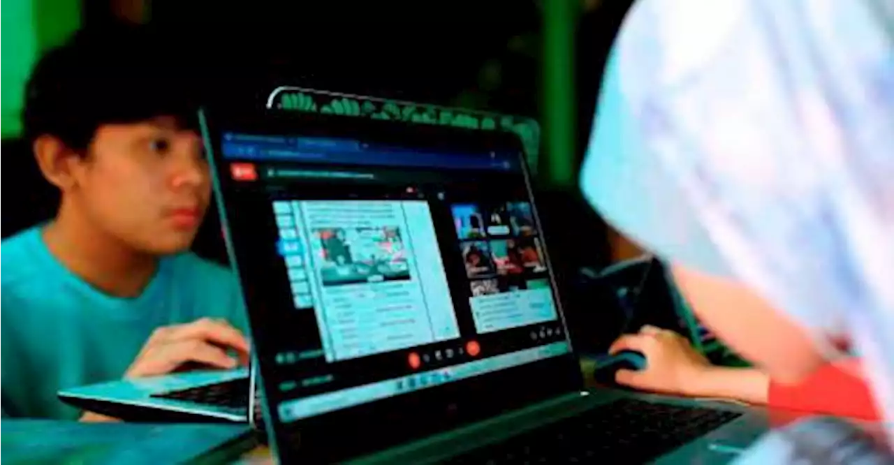 MOE in the process of distributing 50,000 laptops to all schools