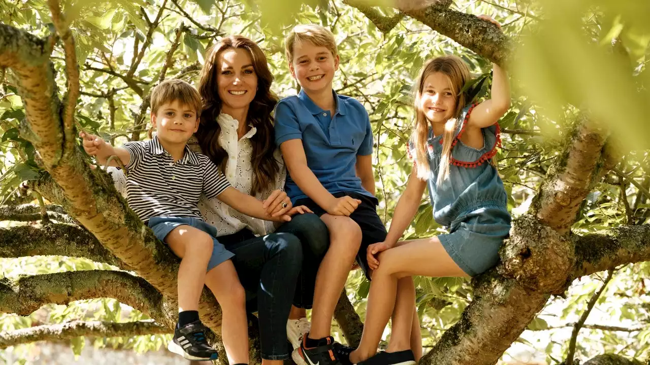 Kate Middleton posa con sus hijos en dos nuevos retratos: así han celebrado los príncipes de Gales el Día de la Madre (en Reino Unido)