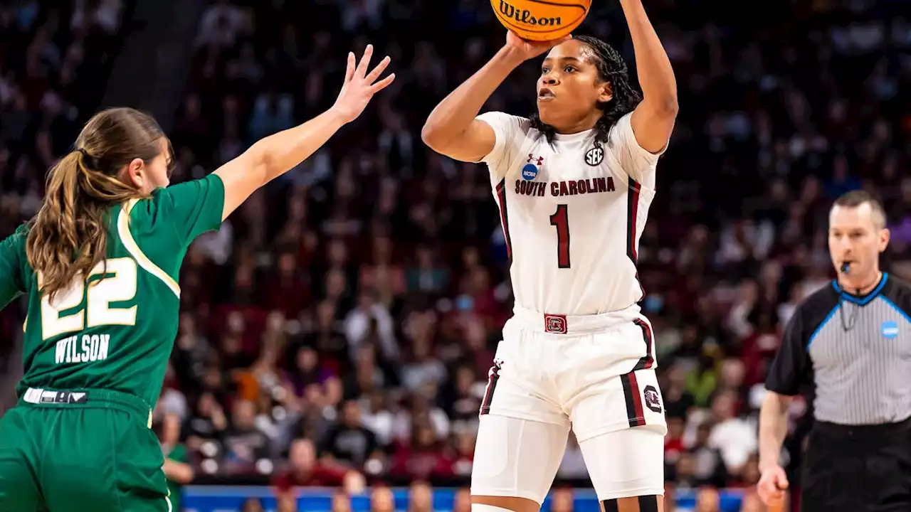 March Madness: South Carolina overcomes sluggish start to cruise past South Florida into Sweet 16