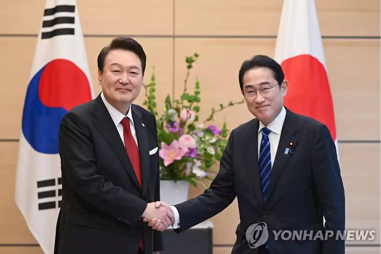 尹과 '한일우호 러브샷' 나눈 기시다 '한국서 이 한잔 이어지길'(종합) | 연합뉴스