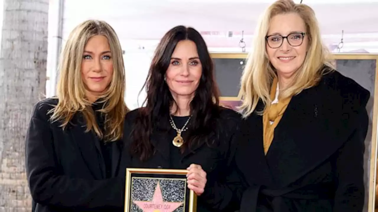 'Friends' co-stars reunite for Courteney Cox's Hollywood Walk of Fame ceremony