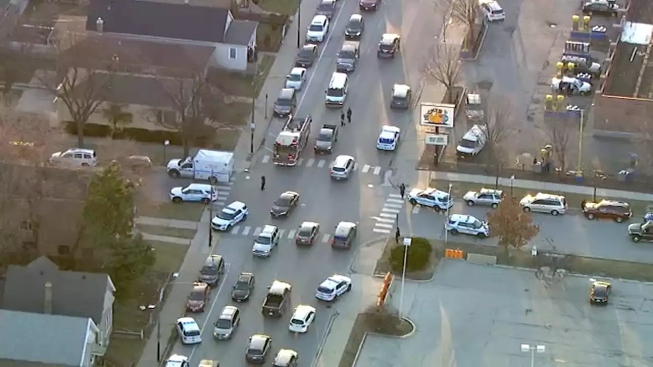 Chicago police officer shot in Gage Park, CFD says; large police presence near elementary school