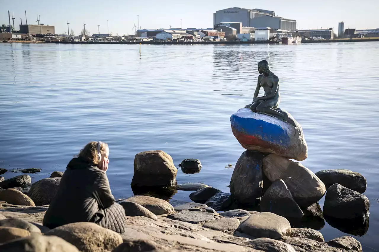 Statue of Little Mermaid vandalized again in Denmark