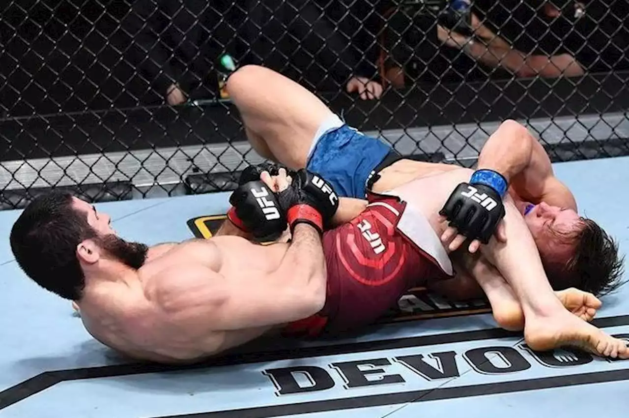 Gara-gara Hal Ini, Korban Islam Makhachev Dicap sebagai Jagoan UFC yang Lemah - Bolasport.com