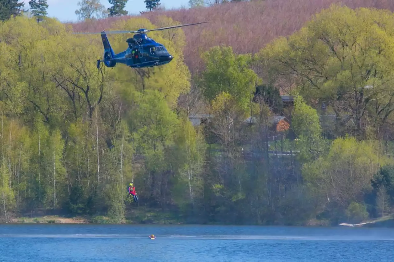 Hubschraubergestützte Wasserrettung an der Oder Bundespolizei, Bundeswehr und Deutsches Rotes Kreuz üben in Frankfurt/ Oder --- (Cityreport24-Nachrichtenblog)