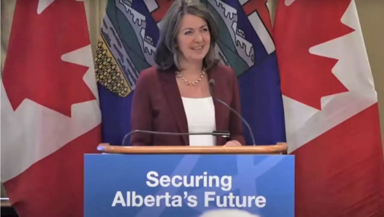 'Like coming home': Smith addresses her former lobby group at Calgary event