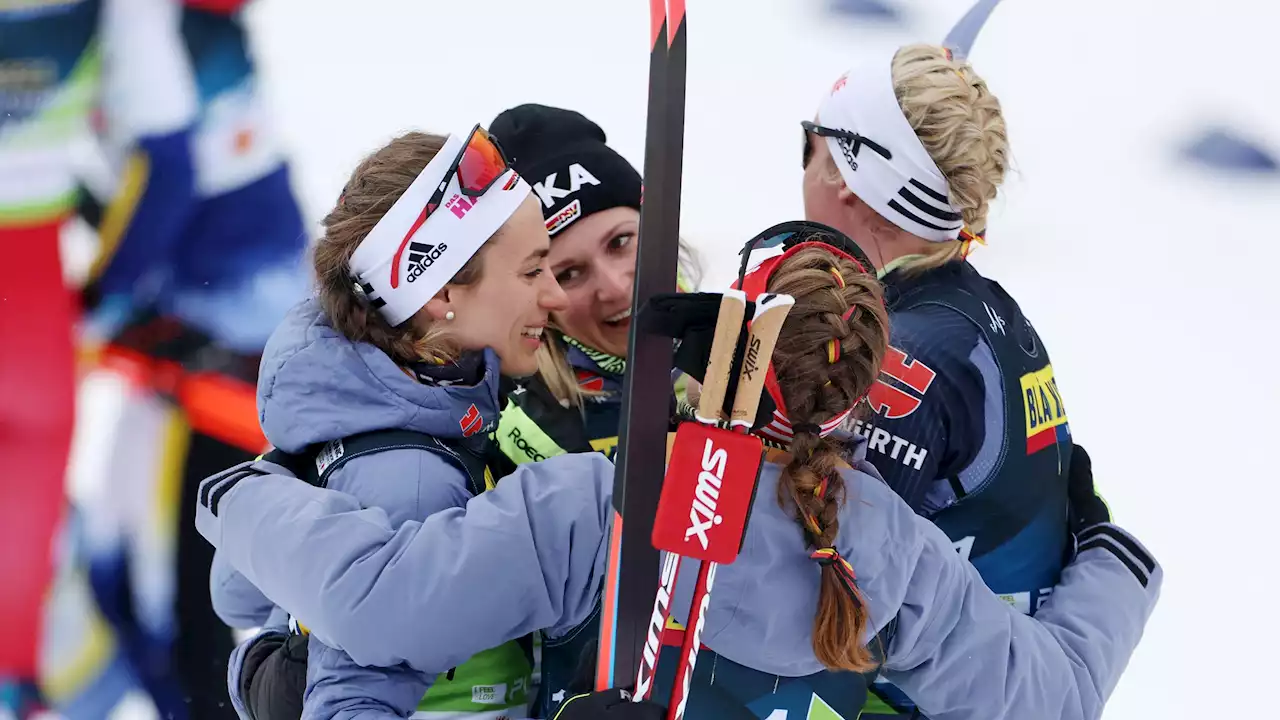 Nordische Ski-WM - Langlauf: 'Silber glänzt wie Gold': Frauen-Staffel feiert mit Pizza und Wein