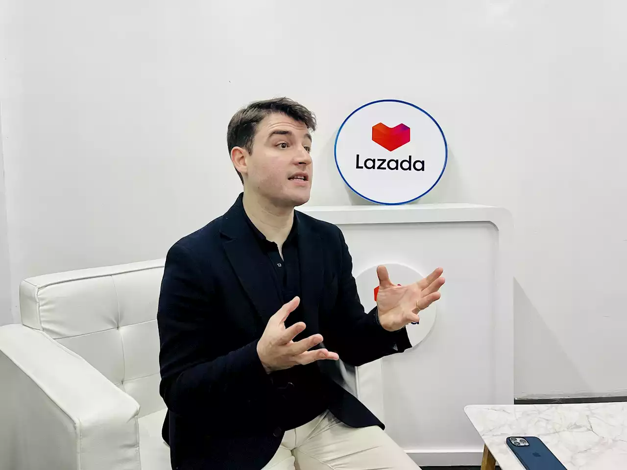 Lazada to invest in ‘hundreds’ of delivery hubs all over Philippines