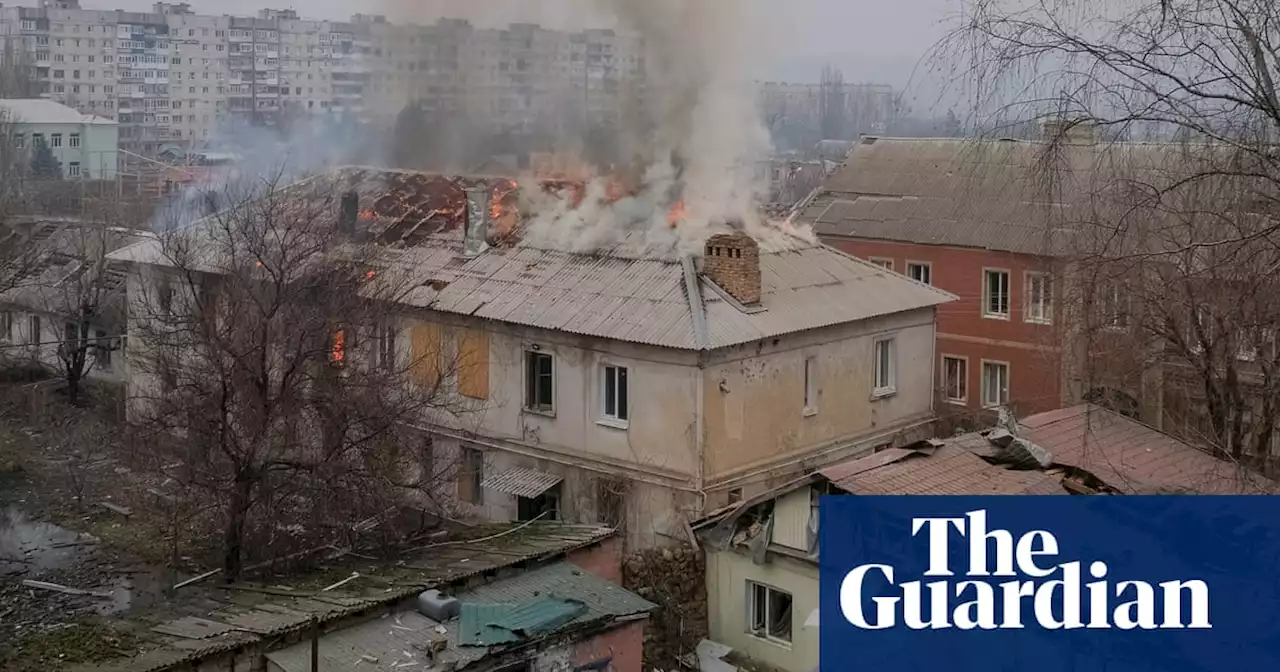 Bakhmut burning: fires everywhere as Russians close in on city’s capture