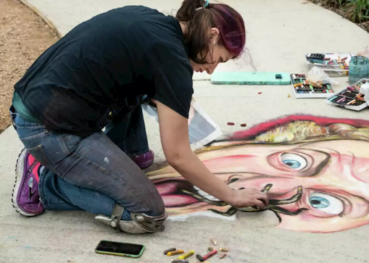 Rodeo-themed chalk-art festival takes over the streets of Midtown Saturday