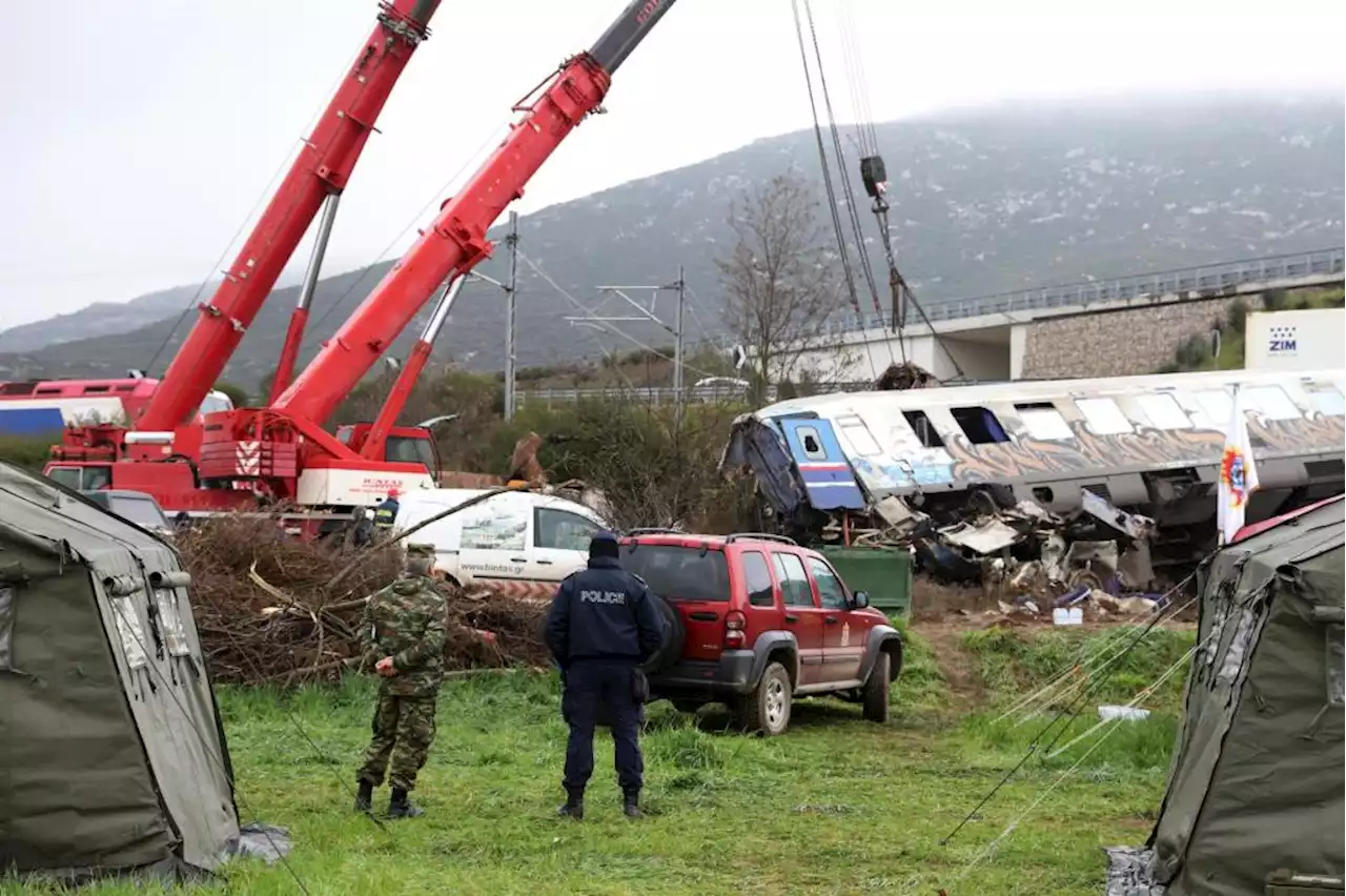 Greece train crash search moves ‘centimeter by centimeter’