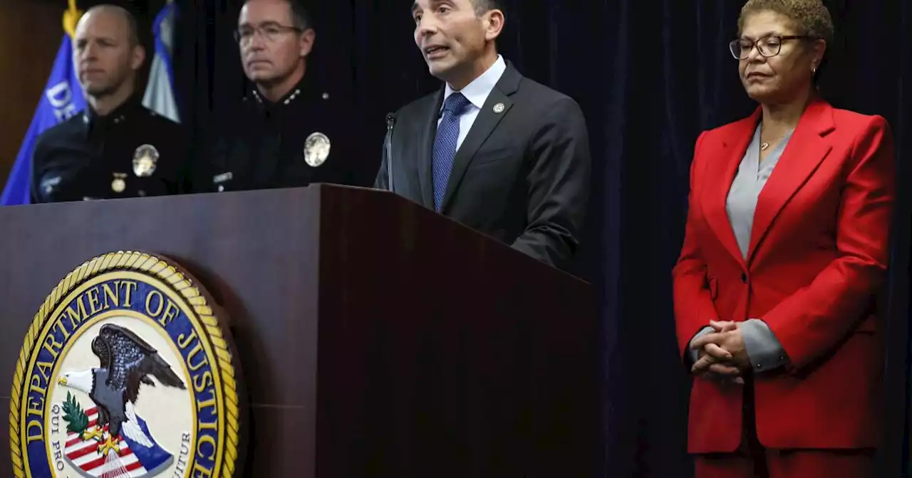 Suspected shooter in attacks on Jewish men was on FBI's radar, LAPD chief says