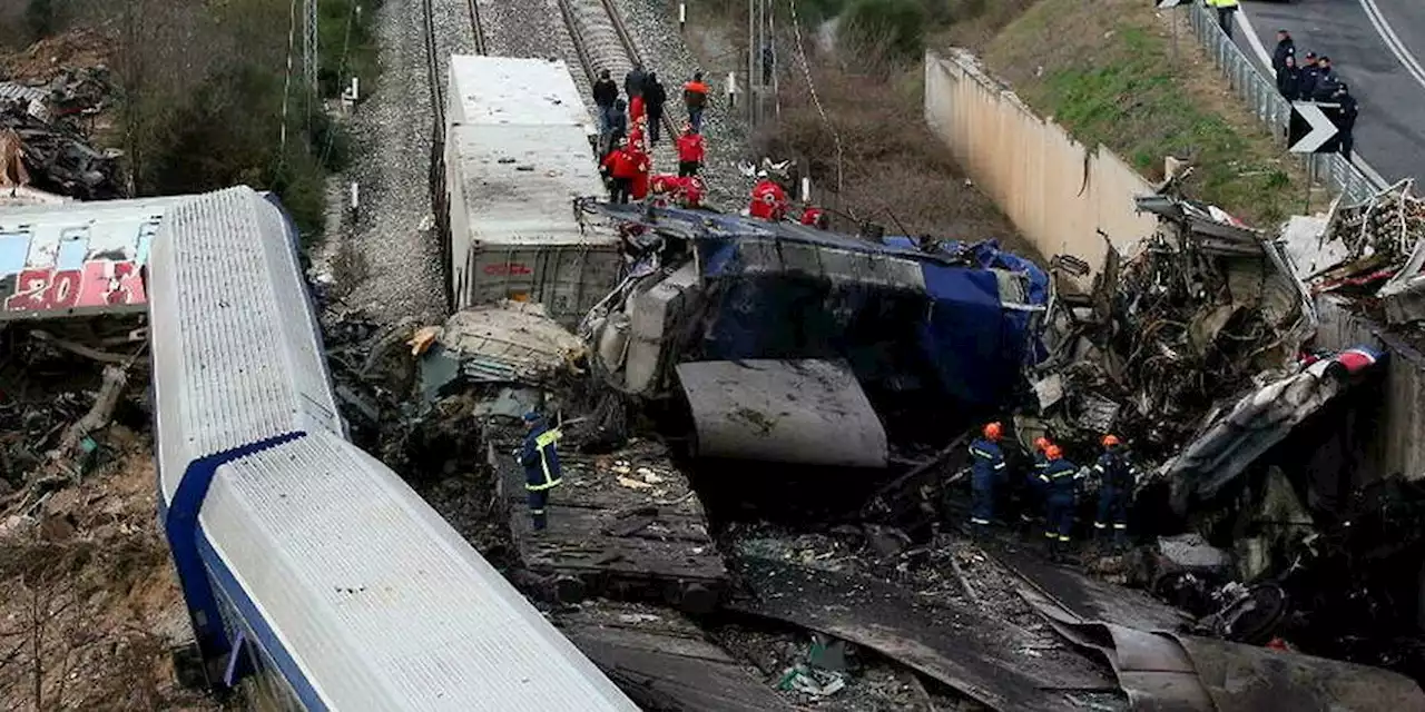 Accident de trains en Grèce : le chef de gare a avoué une « erreur »