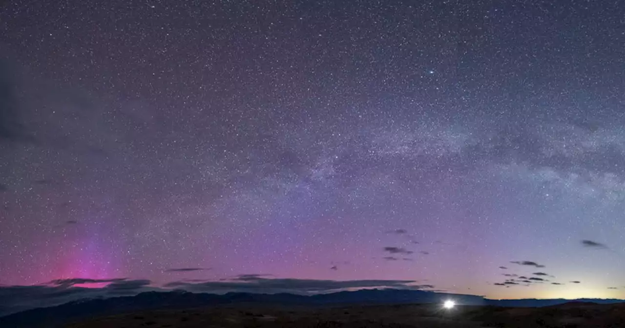 Photographer Shocked to See Northern Lights from Southern California