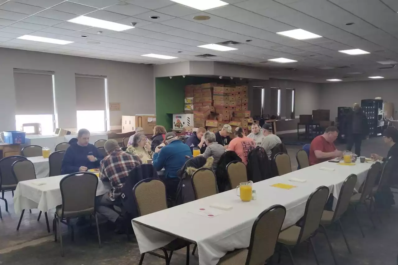 Local veterans take advantage of monthly brunch program