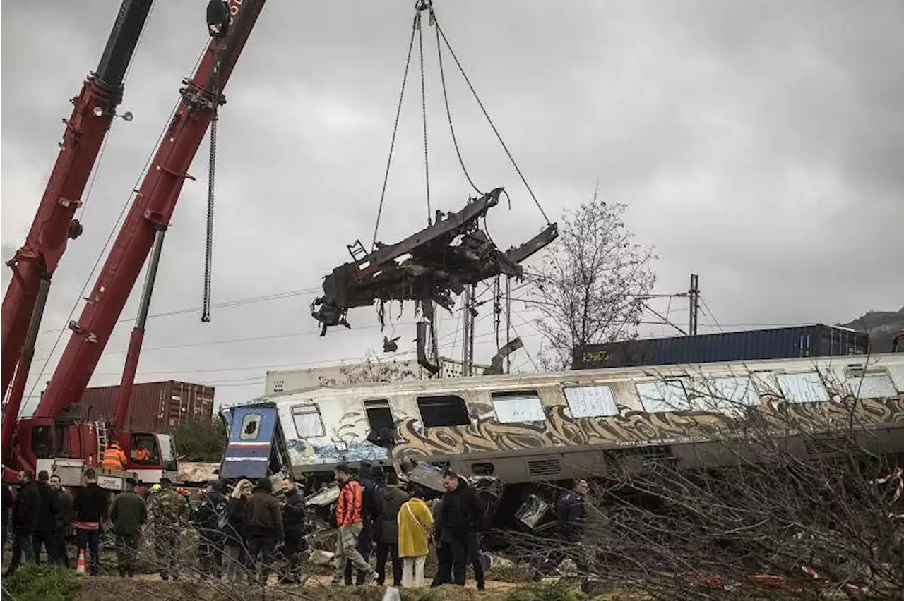 Strike halts all Greek trains in protest over fatal crash