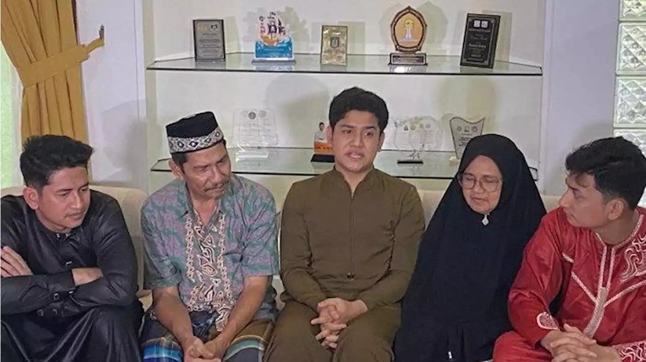 Tak Pernah Pulang ke Rumah Orangtua, Syakir Daulay Klarifikasi, Akui Sibuk Garap Film Baru - Tribunnews.com