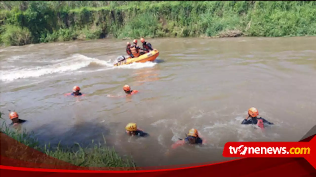 Belum Ditemukan, Pencarian Santri Hilang yang Terseret Arus Sungai Bondoyudo di Lumajang Diperluas hingga 8 Kilometer