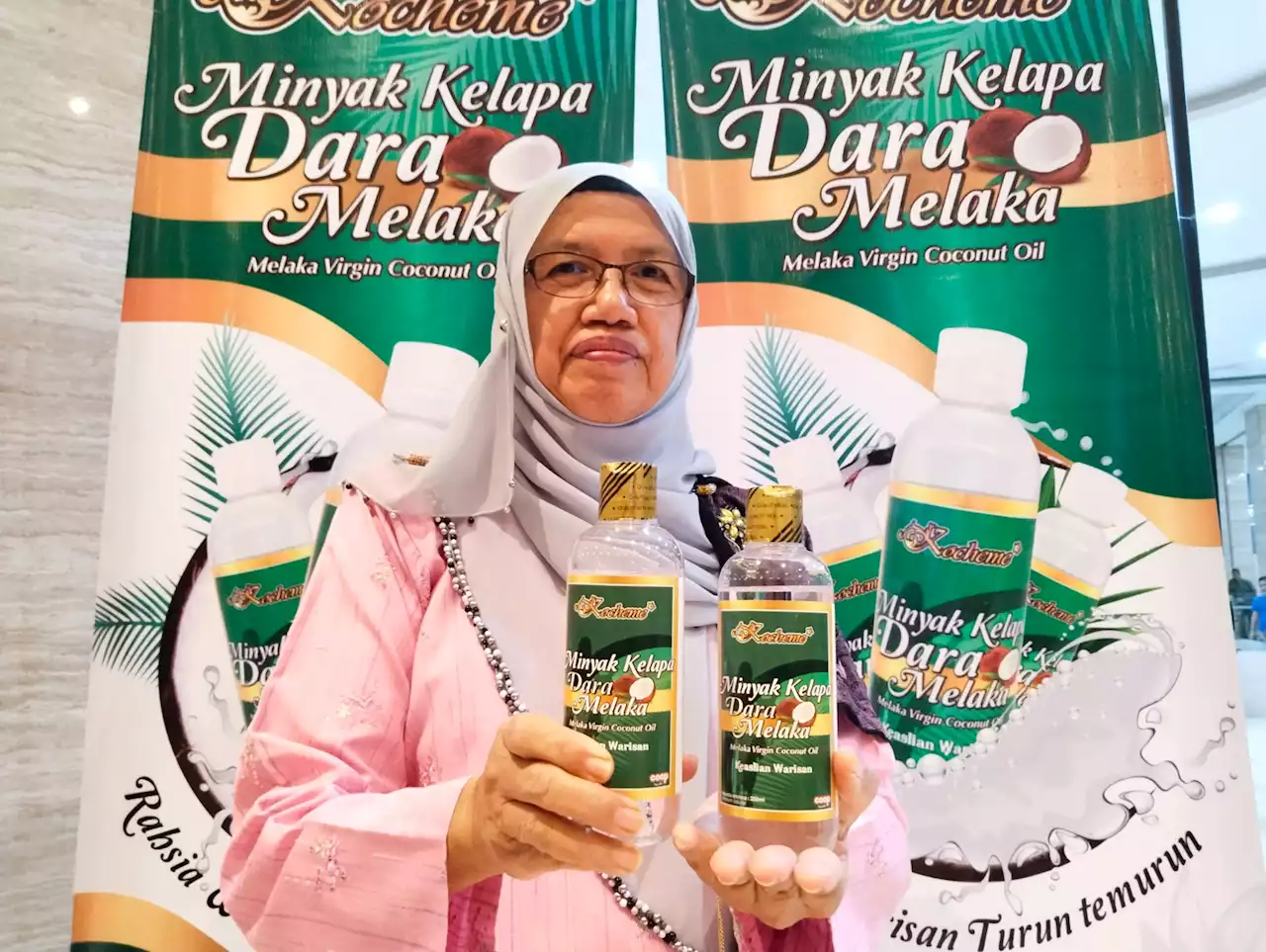 Orang London guna Minyak Kelapa Dara