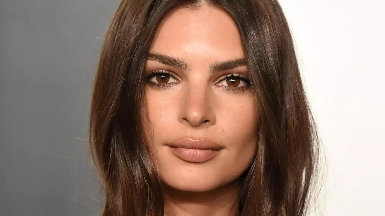 À 31 ans, Emily Ratajkowski nous dévoile comment elle s'est réappropriée son corps après 10 ans dans le milieu exigeant du mannequinat