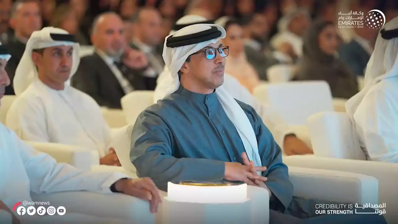 منصور بن زايد يشهد إطلاق استراتيجية معهد 'الإمارات المالي' وهويته الجديدة