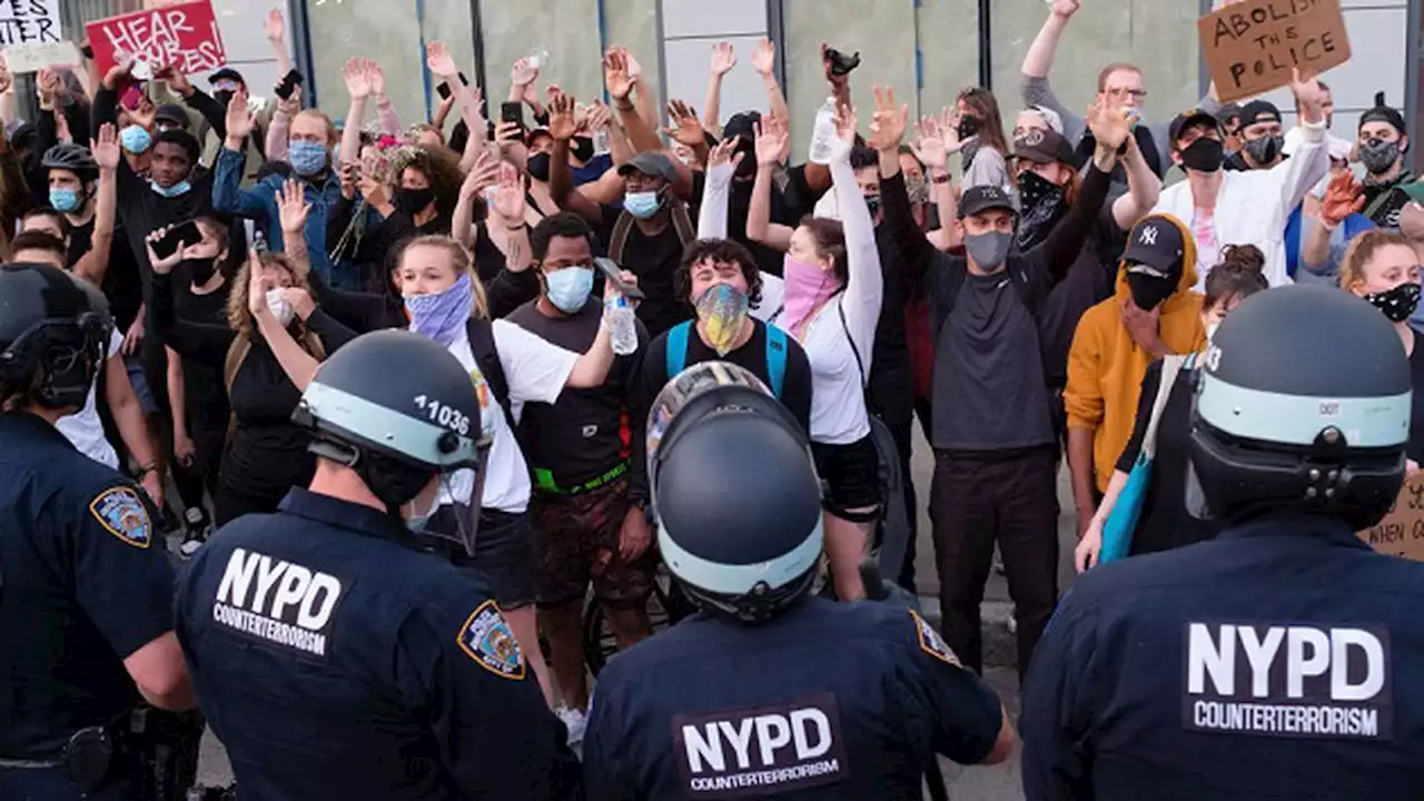 New York City to pay record settlement for 'kettling' George Floyd protesters