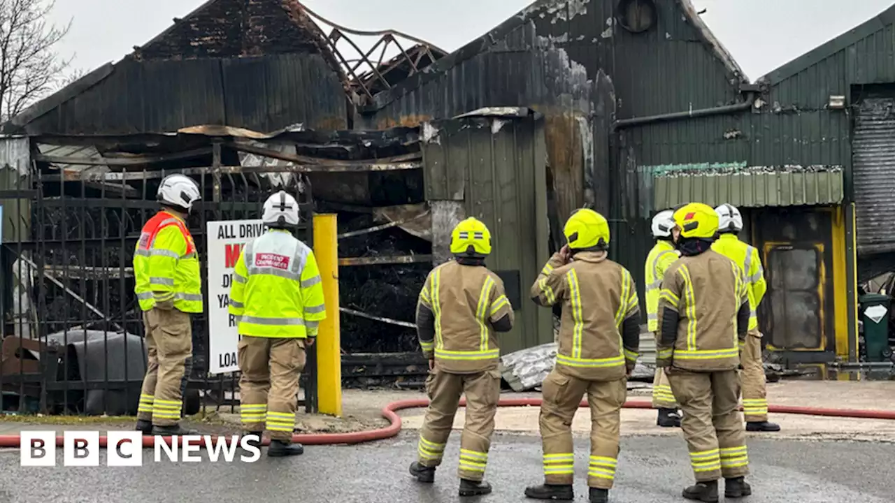 Damping down under way after Mansfield warehouse fire