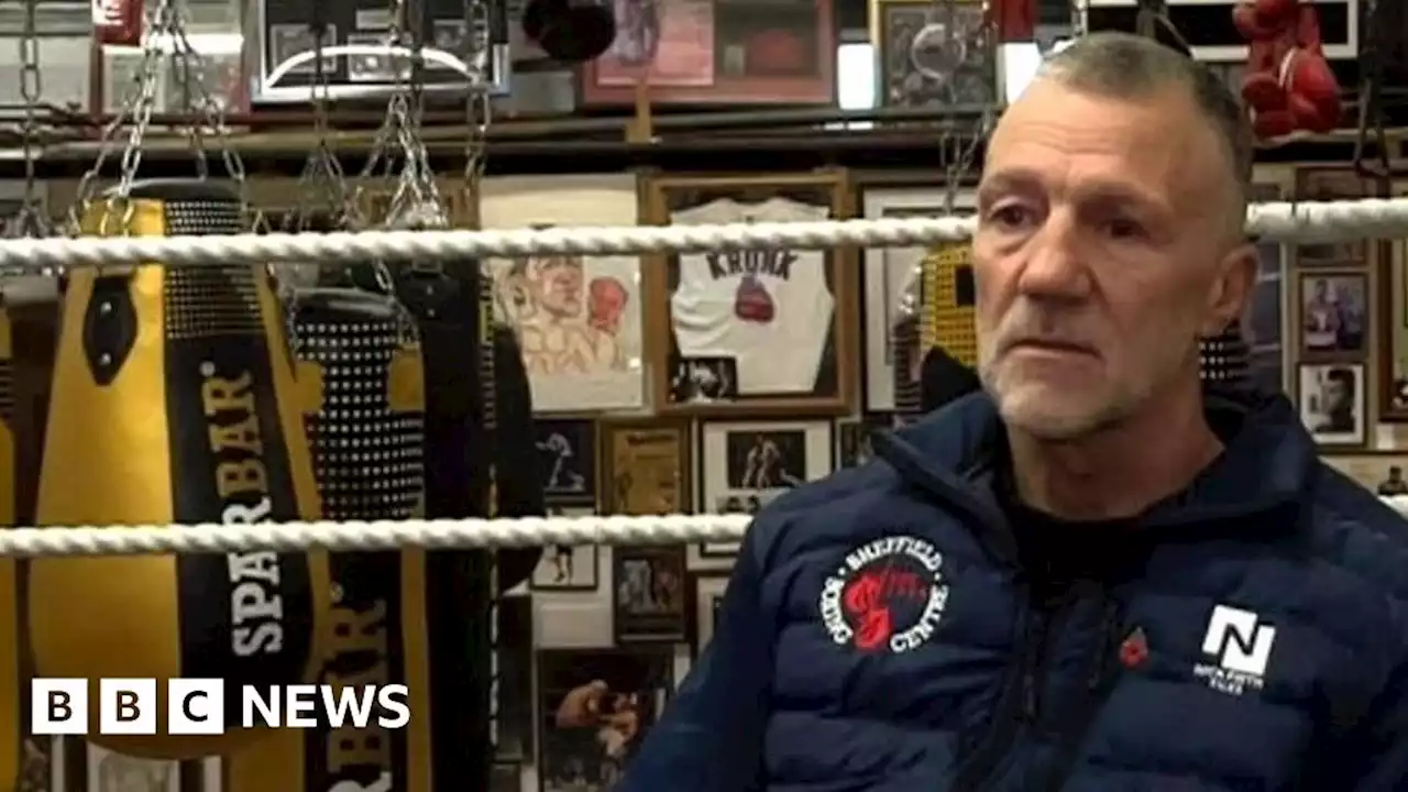 Boxing trainer Glyn Rhodes urges men to discuss mental health