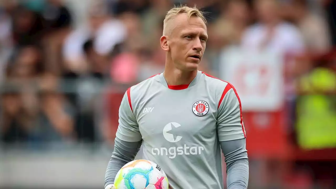 FC St. Pauli: Neuer Vertrag für Torwart Sascha Burchert