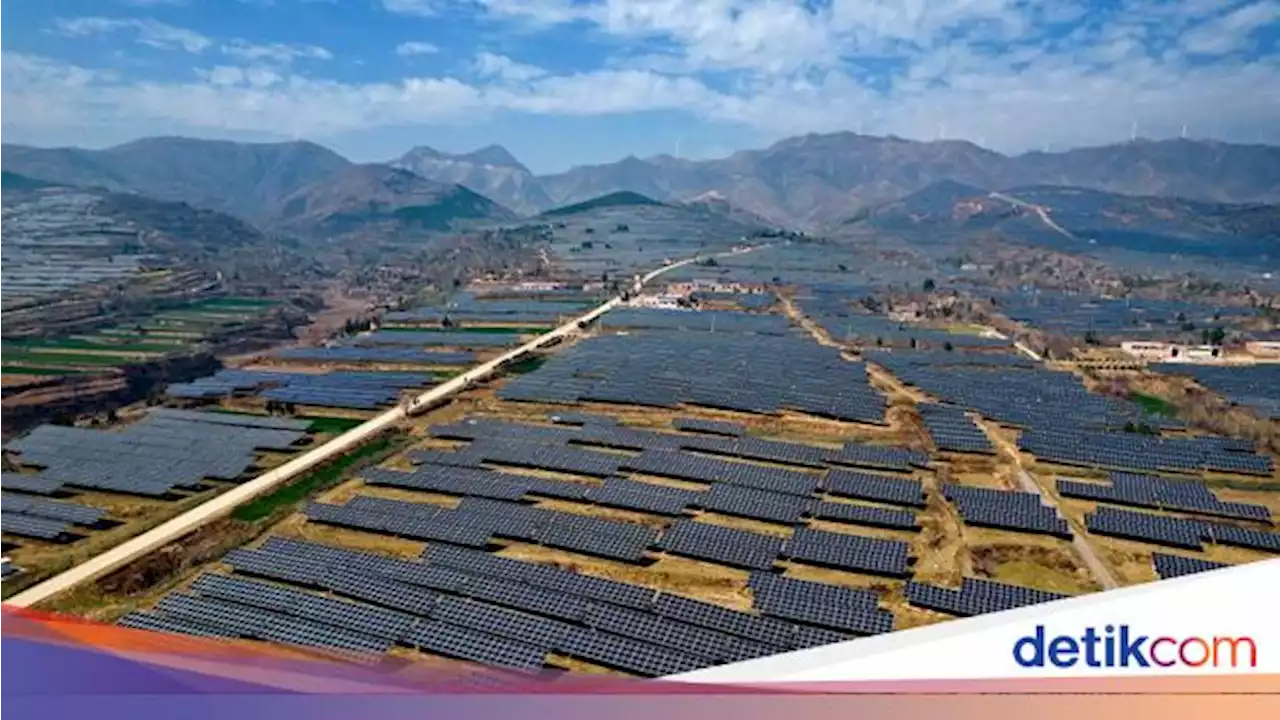 Potret Pegunungan di China yang Diselimuti Ladang Panel Surya