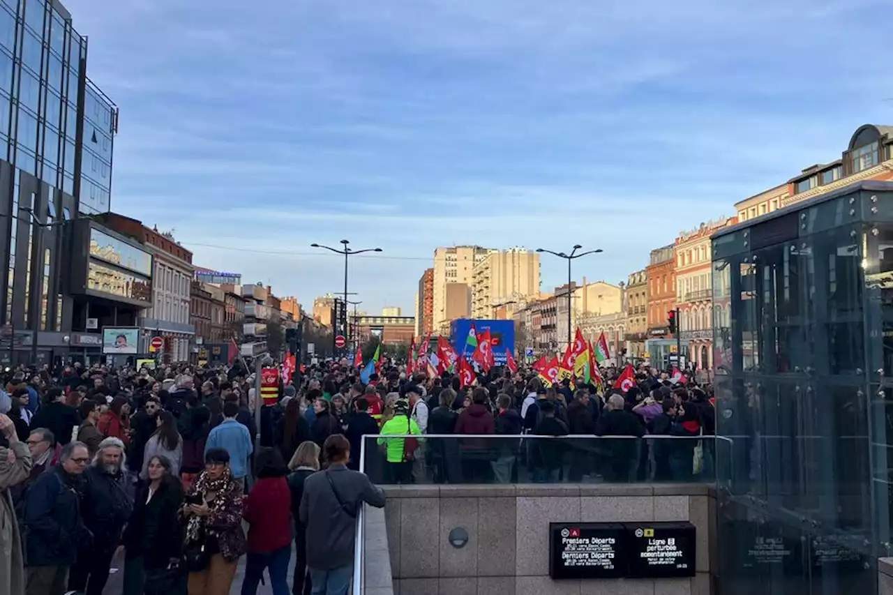 Réforme des retraites : plusieurs milliers de personnes manifestent à Toulouse pour le 'retrait total'