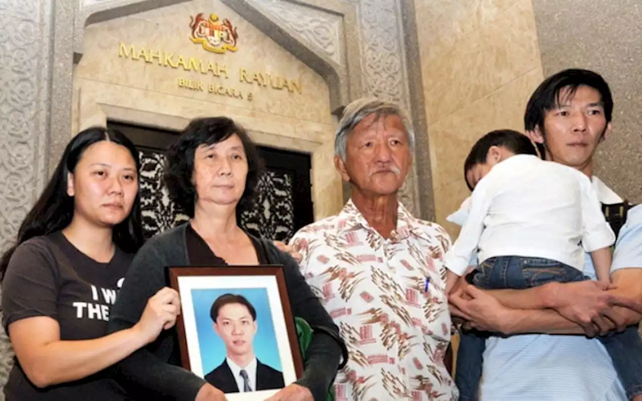 Treat Teoh Beng Hock case as one of murder, says MP