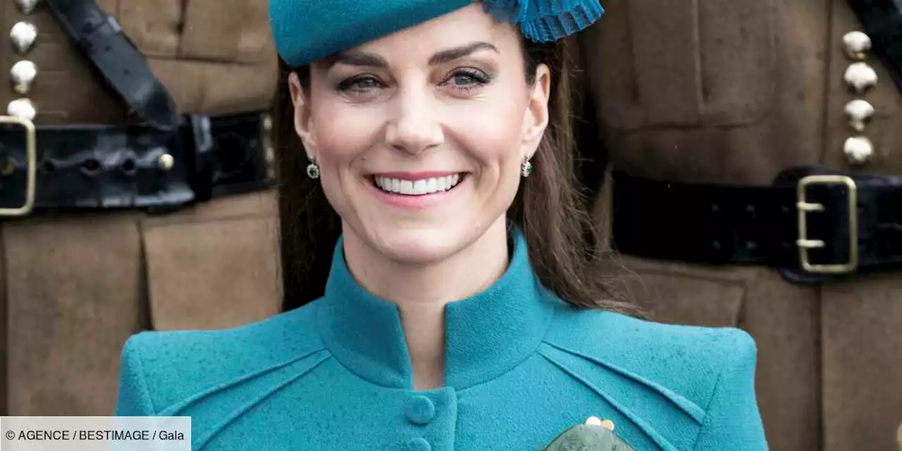 PHOTOS – Kate Middleton renversante en monochrome turquoise pour célébrer la Saint-Patrick - Gala