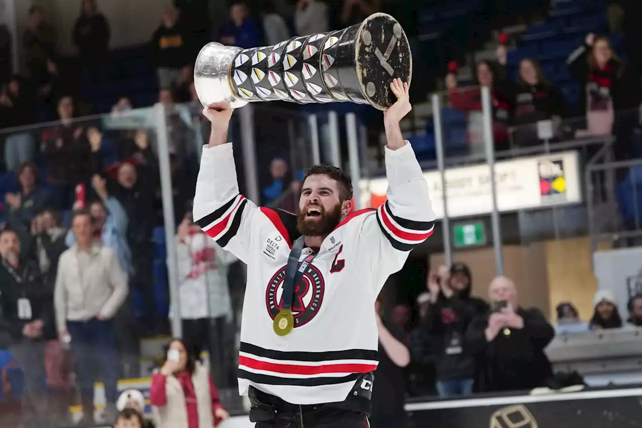 New Brunswick rolls over Alberta 3-0 to net U Sports men’s hockey title