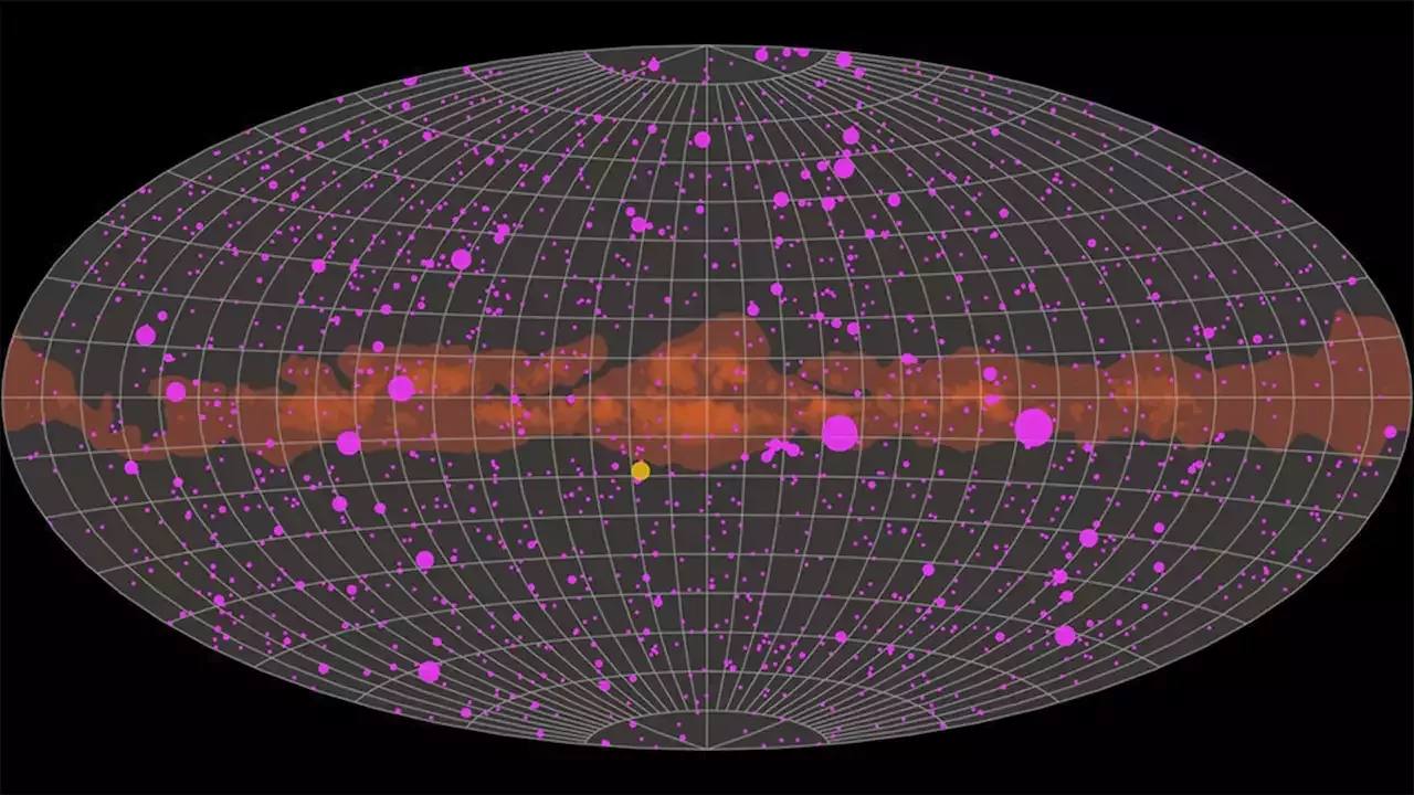 James Webb Telescope spies hot, gritty clouds in skies of huge exoplanet  with 2 suns