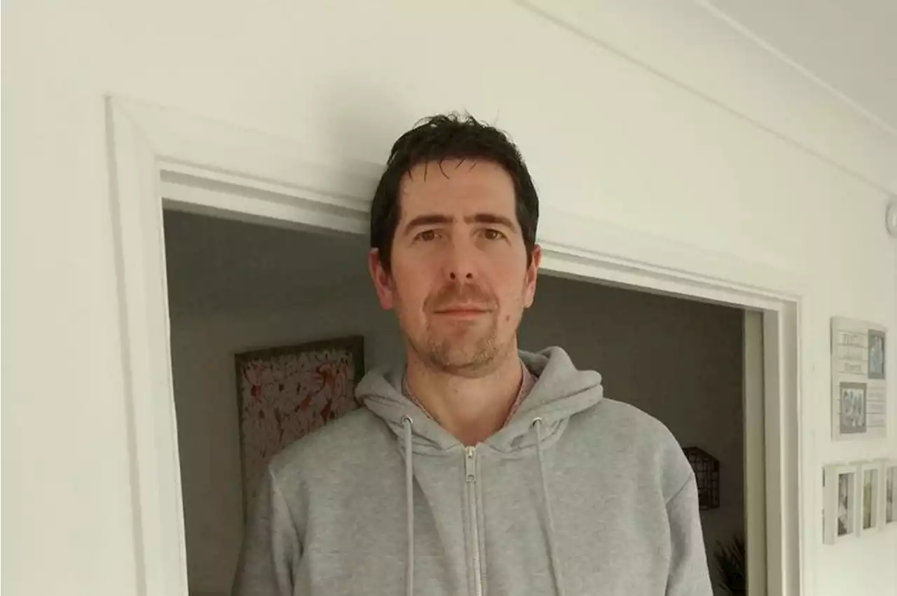 Dad who stands at towering 6ft 7in shares what it's like to be so tall