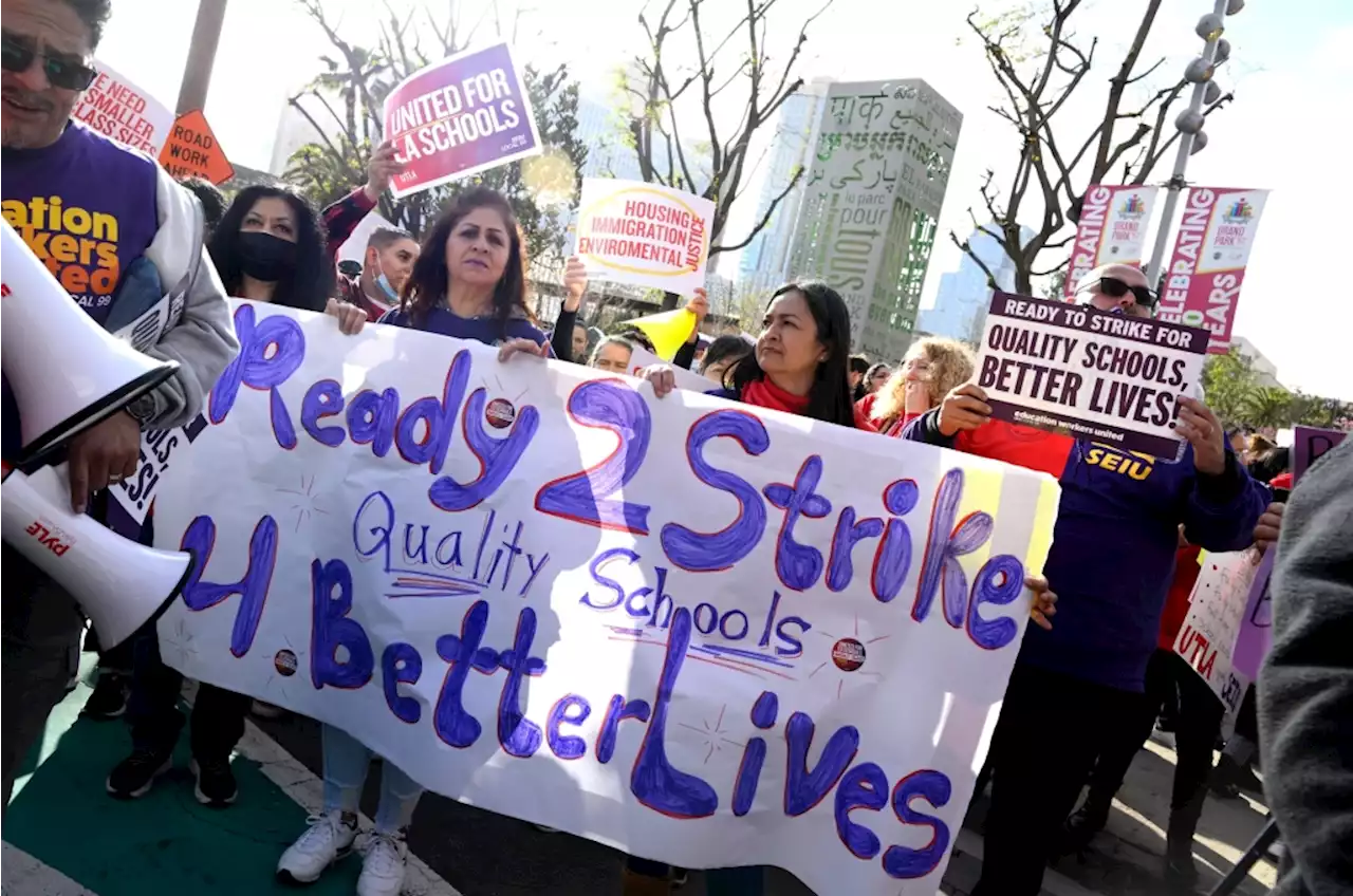 Mere hours remain to avert 3-day LAUSD strike; no progress reported Monday