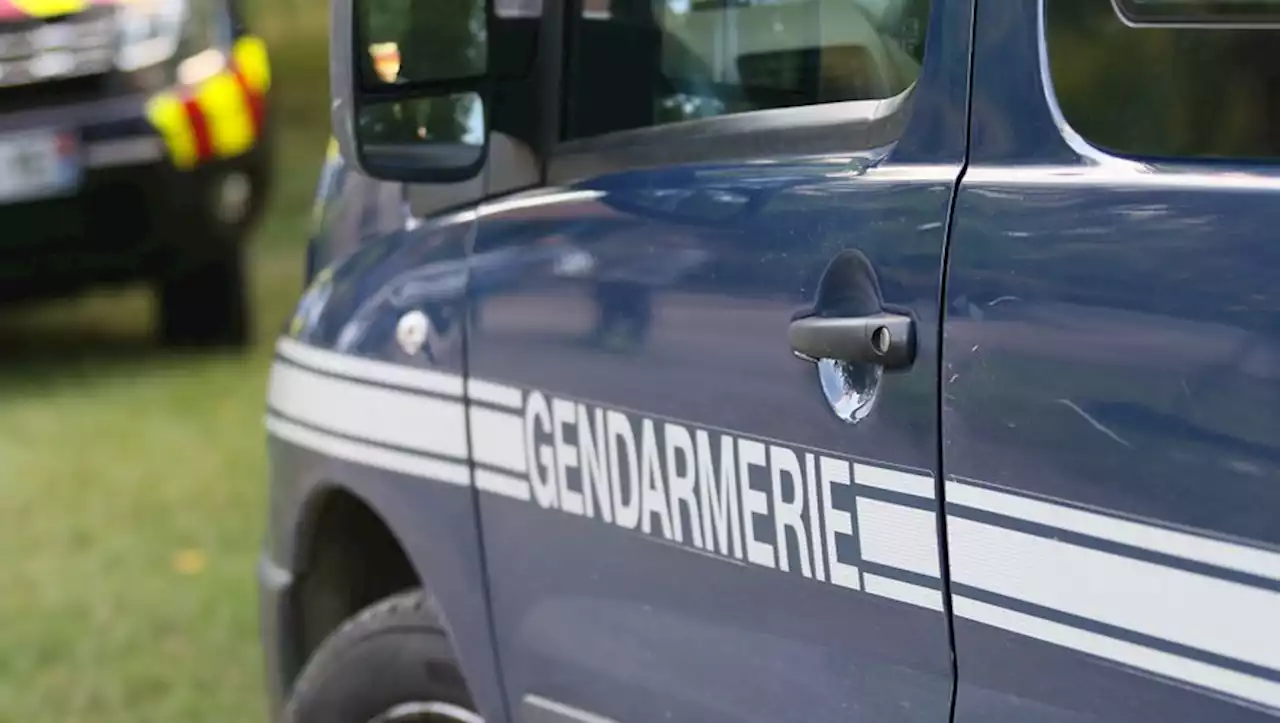 Armé, un homme menace de mettre fin à ses jours mais finit par s'endormir