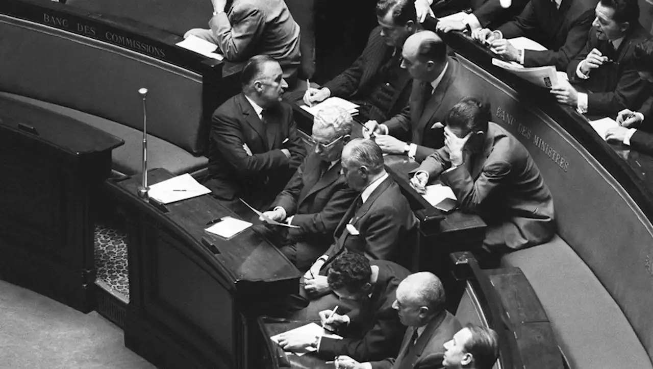 [VIDEO] En 1962, la seule fois où une motion de censure fut adoptée contre un gouvernement