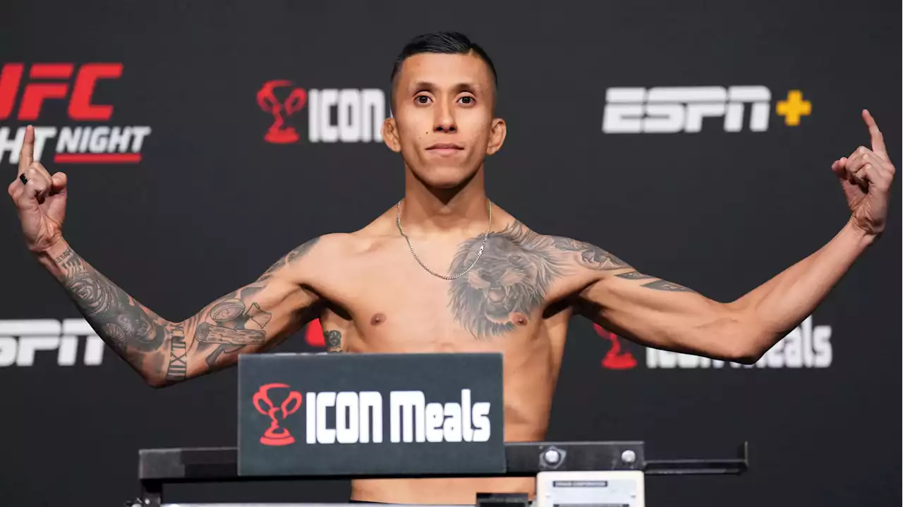 « Ce n’est pas la façon dont je voulais le faire... » : Jeff Molina, combattant UFC, fait son coming out bi