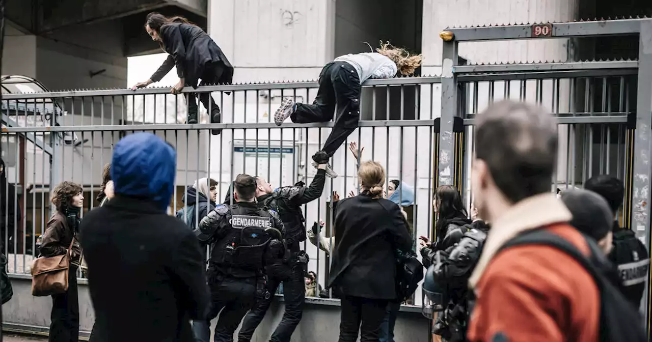 Tolbiac occupé par les étudiants : «Le 49.3 a marqué un tournant dans la mobilisation»