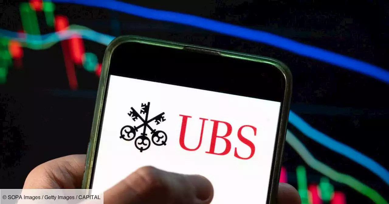 UBS plonge en Bourse après le rachat de Credit suisse, le nouveau géant de la finance inquiète