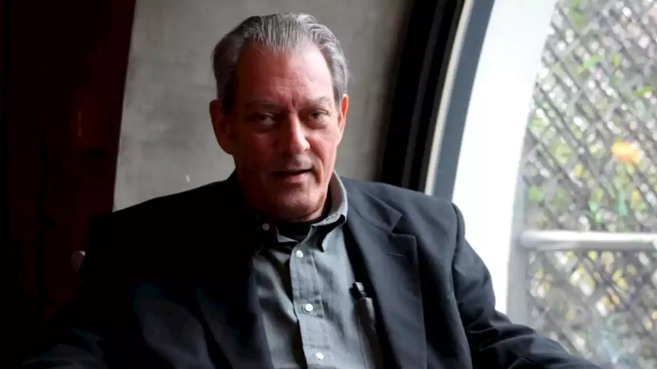 Paul Auster contra el uso de las armas de fuego | En su último libro, 'Un país bañado en sangre'