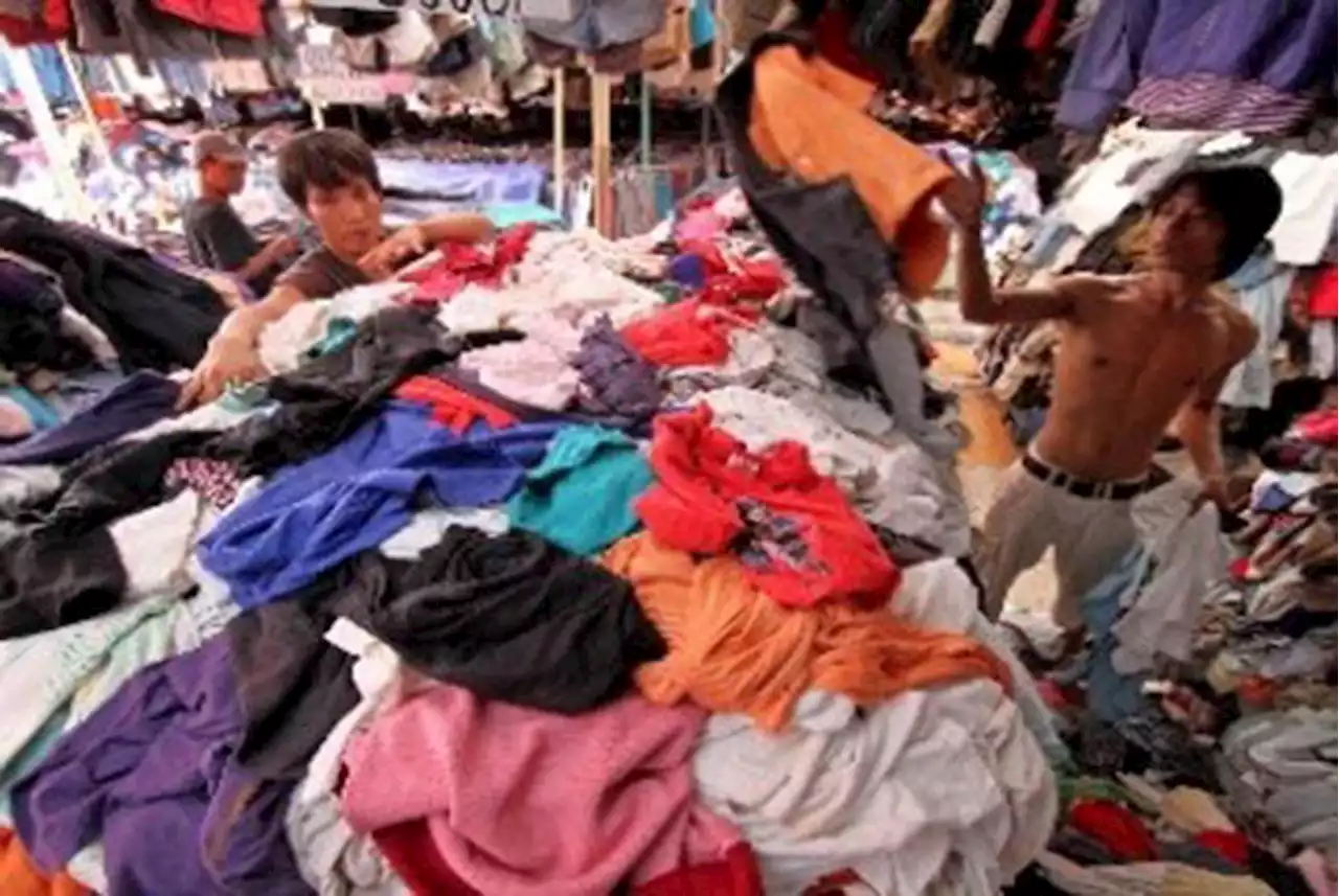 Kaum Muda India Berburu Baju Bekas untuk Kelestarian Lingkungan |Republika Online