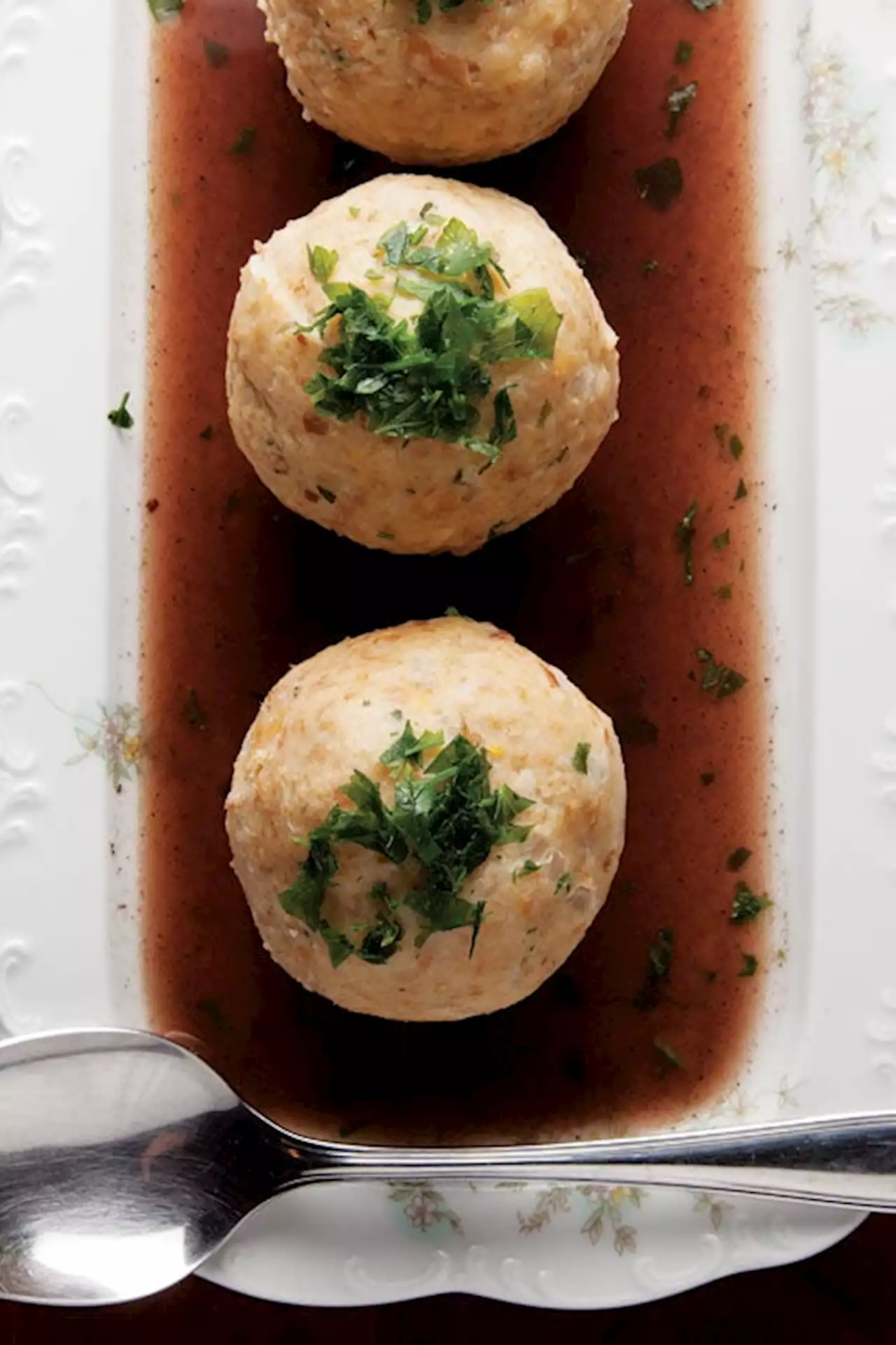 Bavarian Bread Dumplings (Semmelknödel)